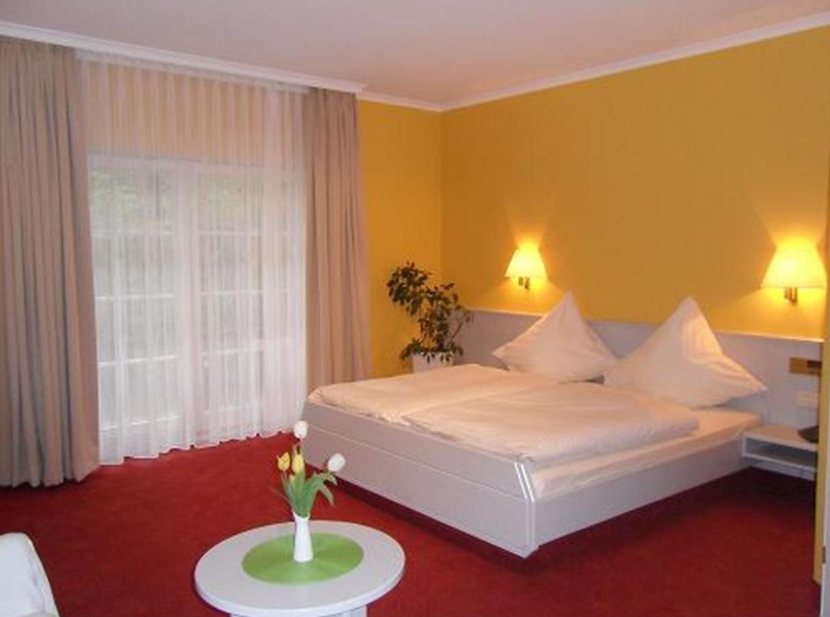Hotel & Restaurant Weinberg Baden-Baden Bagian luar foto